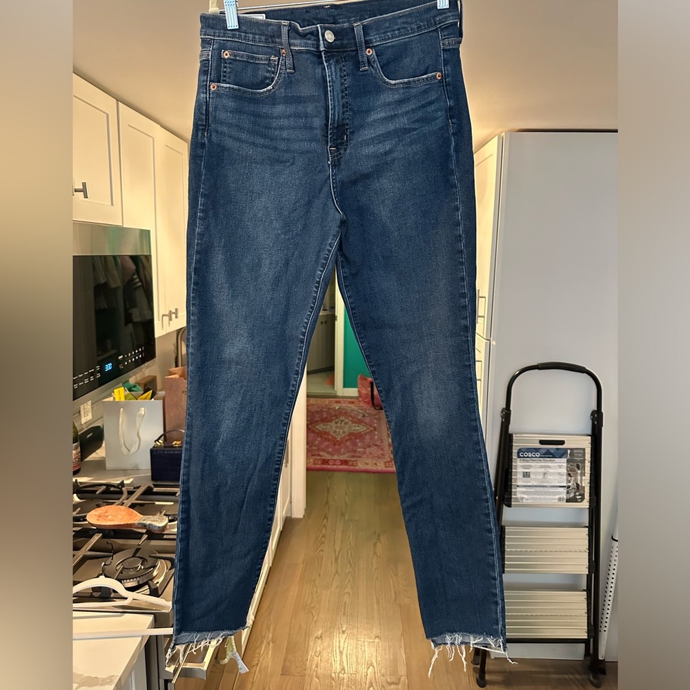 Gap dark denim high rise skinnh jeans with raw step hem